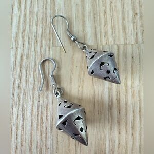 Vintage 925 Sterling silver conical cut out dangle earrings on hooks